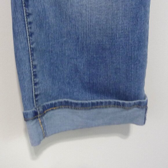 Levi's Signature Mid-rise Capri SIZE 22 STRETCH - Picture 3 of 8